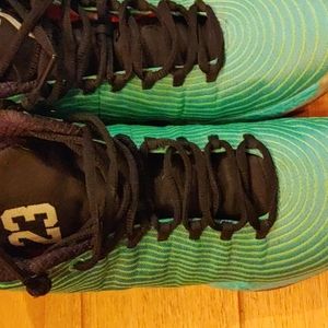 Jordan xx9 29 size 10 blk and green /teal